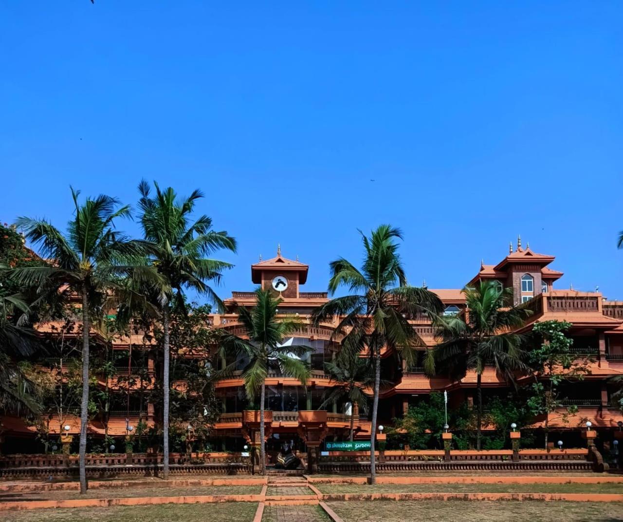 Krishna Beach Resort Kannur Bagian luar foto